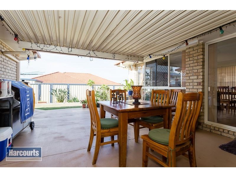 12 Torquay Road, Redland Bay QLD 4165