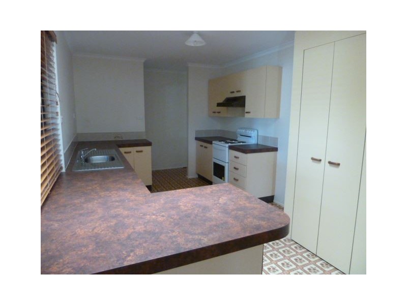 2 Sutton Street, Victoria Point QLD 4165