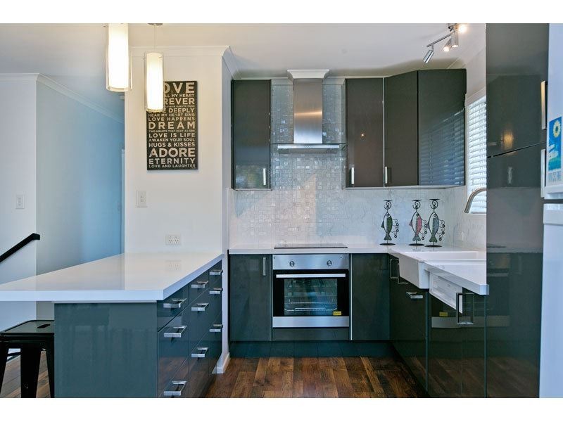 60 Muriel Street, Redland Bay QLD 4165