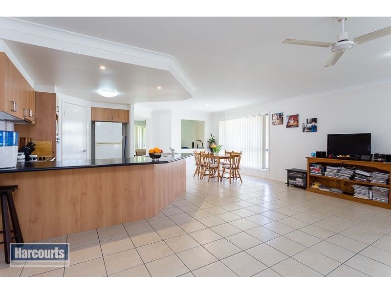 11 McConechy Drive, Victoria Point QLD 4165