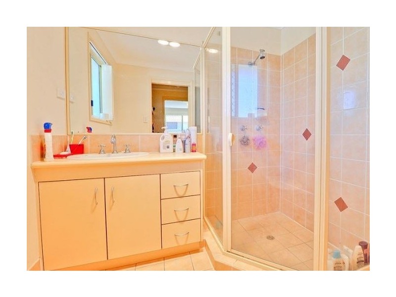 11 Kerder Street, Thornlands QLD 4164