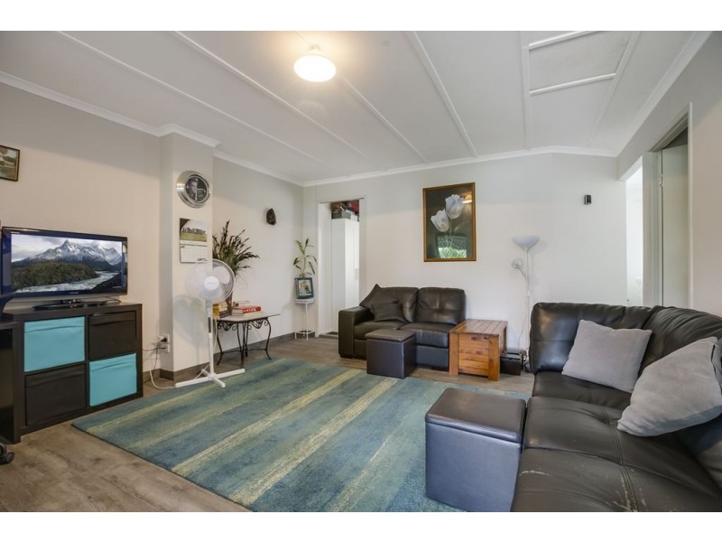 2 Sutton Street, Victoria Point QLD 4165