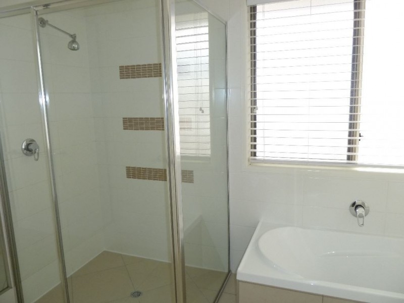 13 Tina Street, Redland Bay QLD 4165