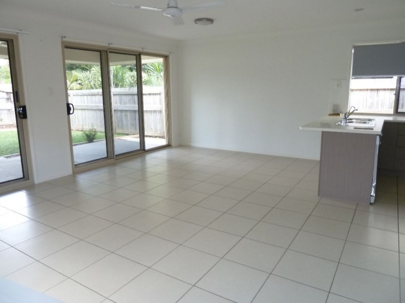 13 Tina Street, Redland Bay QLD 4165