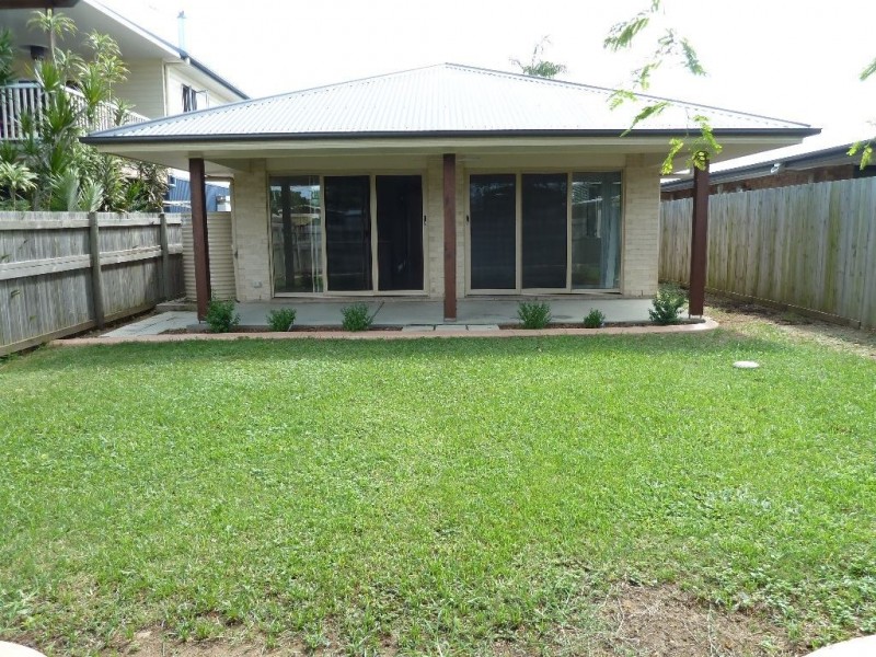 13 Tina Street, Redland Bay QLD 4165