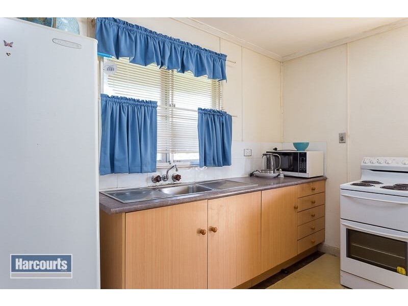 18 Outridge Street, Redland Bay QLD 4165