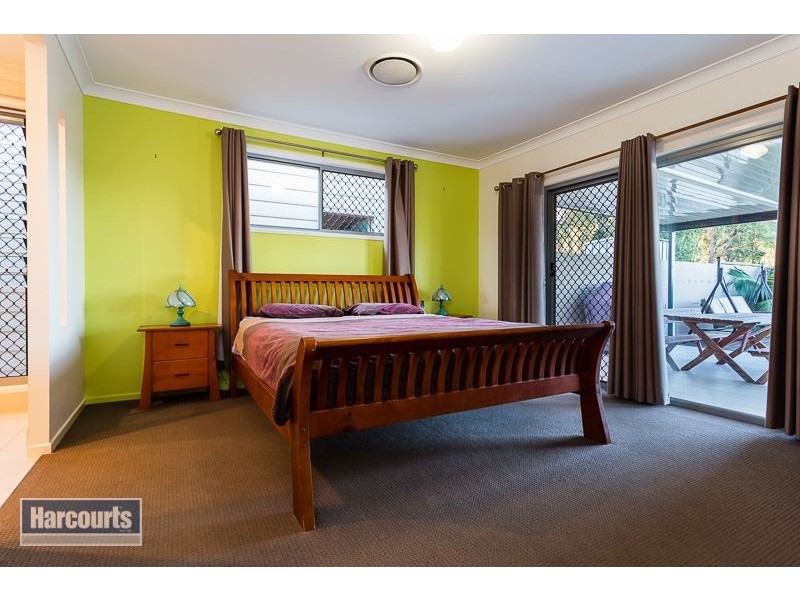 3 Kelby Close, Redland Bay QLD 4165
