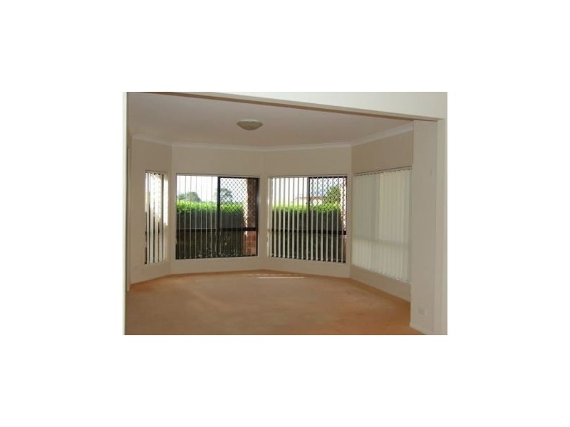 4 Creedin Court, Redland Bay QLD 4165