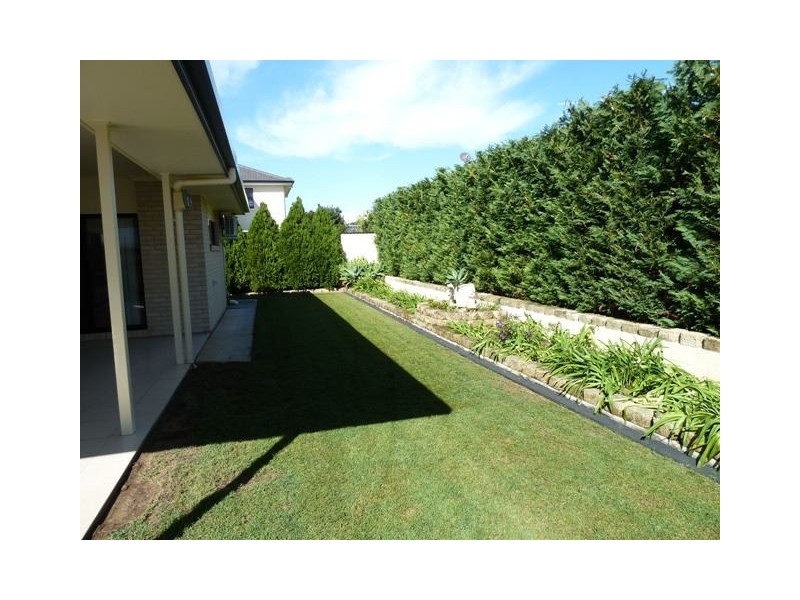 56 Spinnaker Cct, Redland Bay QLD 4165