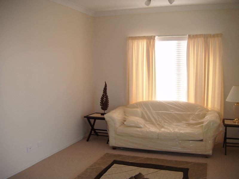 56 Spinnaker Cct, Redland Bay QLD 4165