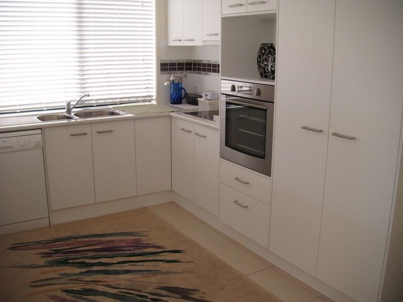 56 Spinnaker Cct, Redland Bay QLD 4165