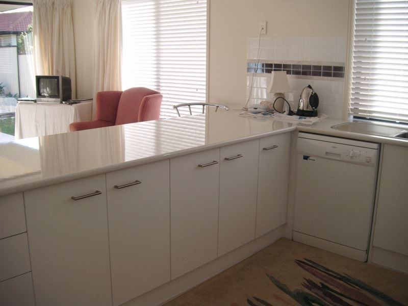 56 Spinnaker Cct, Redland Bay QLD 4165