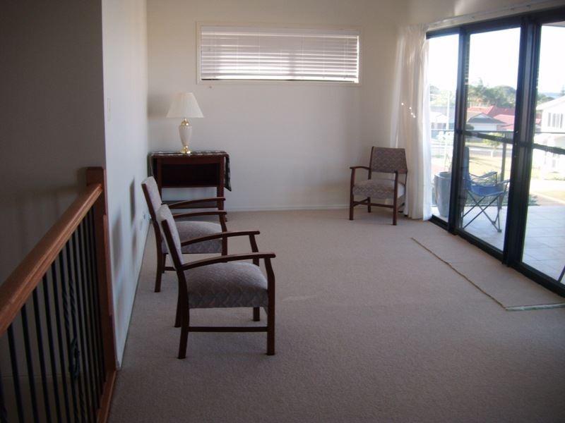 56 Spinnaker Cct, Redland Bay QLD 4165