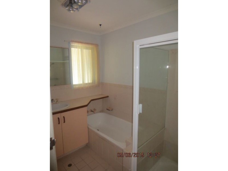 74-76 Lagoon Road, Carbrook QLD 4130