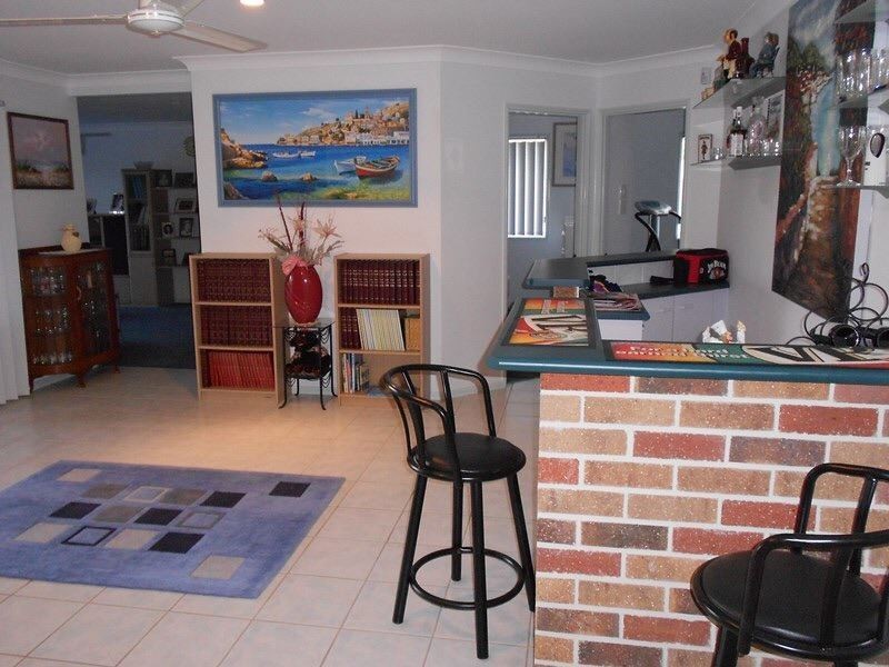 12 Montrose Place, Redland Bay QLD 4165