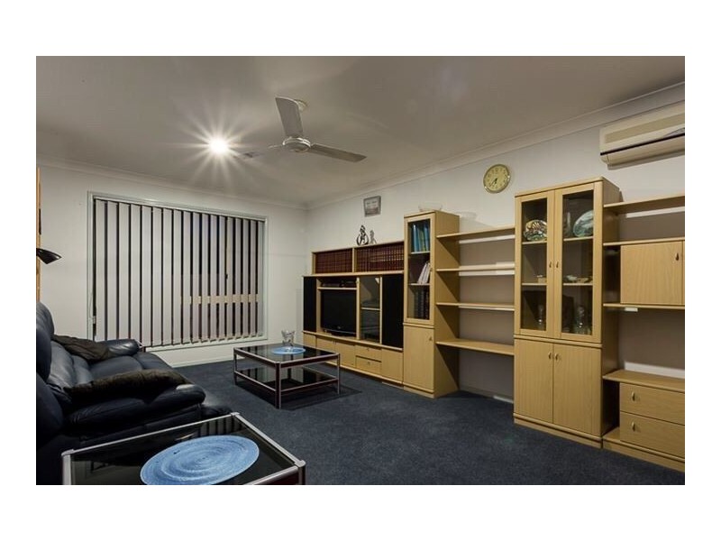 12 Montrose Place, Redland Bay QLD 4165