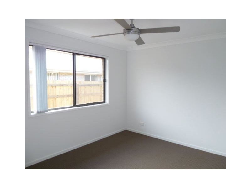 18 Maree Place, Redland Bay QLD 4165