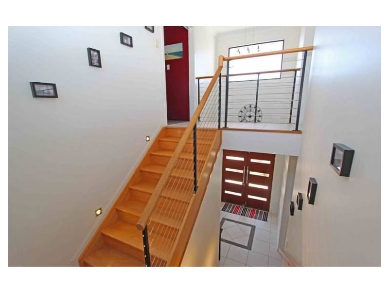 9 Saltwater Place, Redland Bay QLD 4165