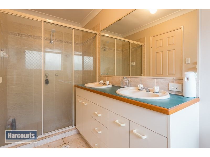 2 Lambert Crt, Victoria Point QLD 4165