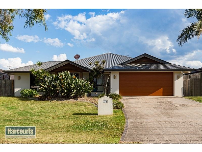 8 Poynter Street, Redland Bay QLD 4165