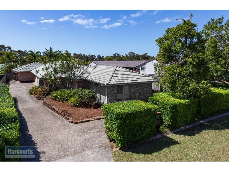 Unit 2/67 Benfer Rd, Victoria Point QLD 4165