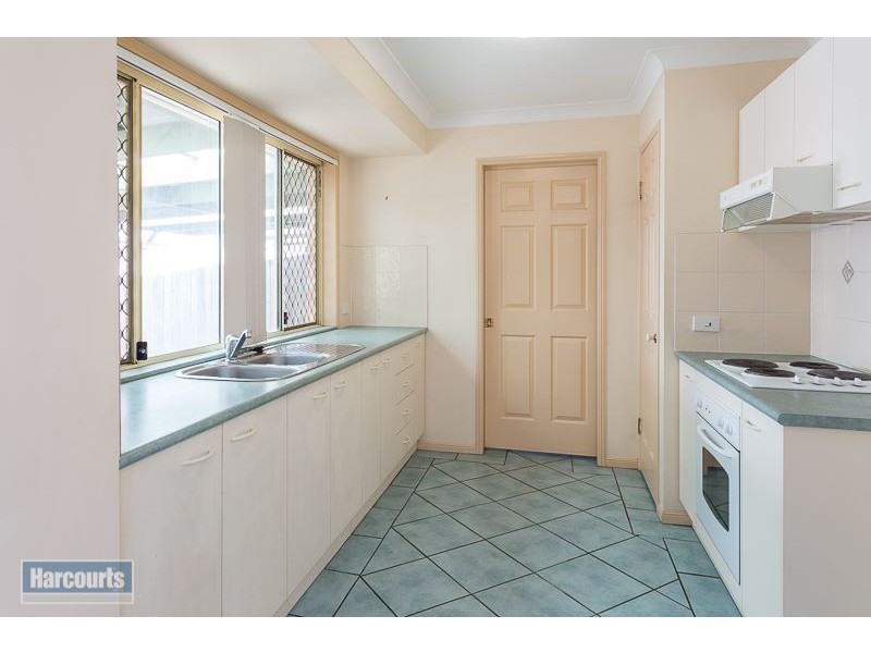 Unit 2/67 Benfer Rd, Victoria Point QLD 4165