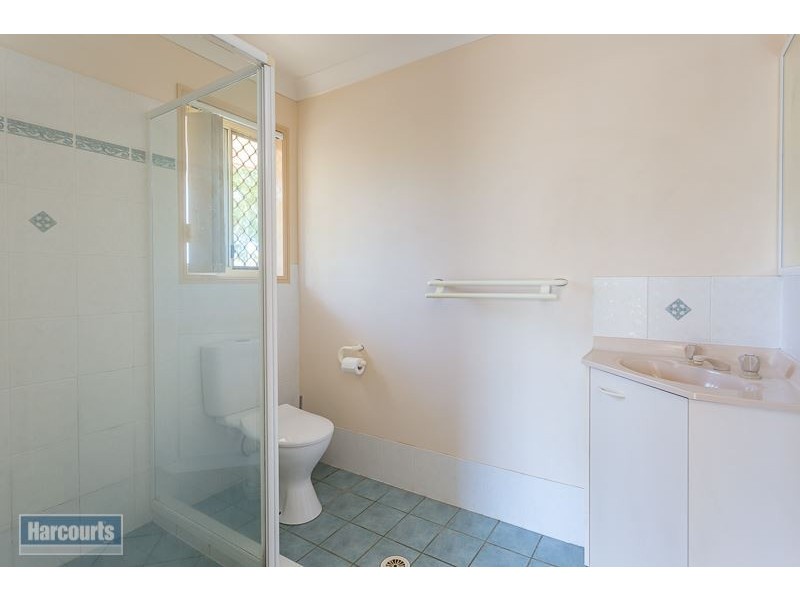 Unit 2/67 Benfer Rd, Victoria Point QLD 4165