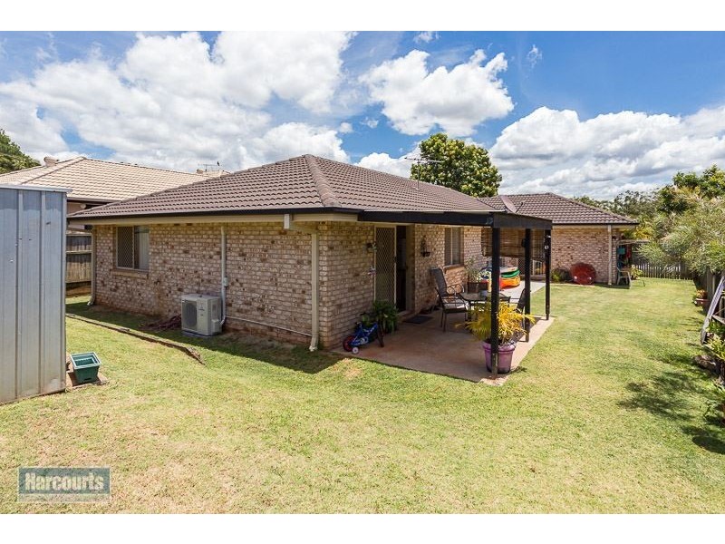 16 Spinnaker Circuit, Redland Bay QLD 4165