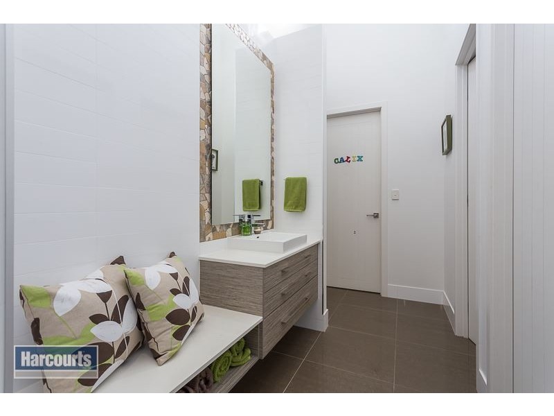 33 WILLOWIE CR, Capalaba QLD 4157