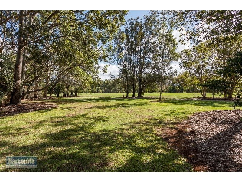 8 Warnick Court, Victoria Point QLD 4165