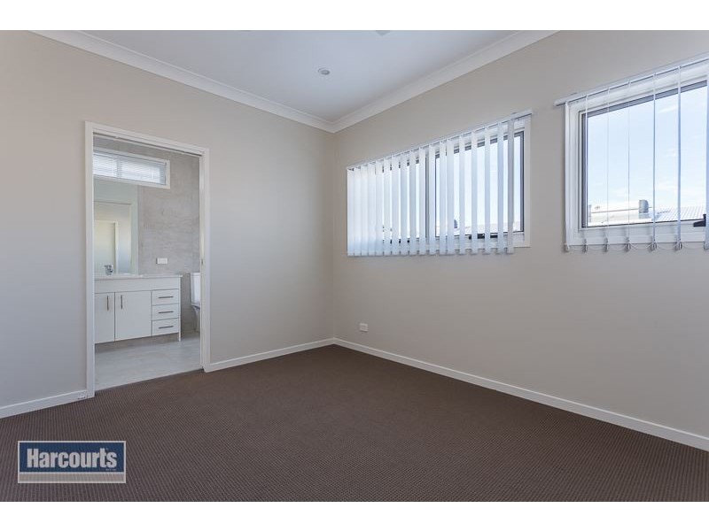 8/18 Bainbridge Street, Ormiston QLD 4160