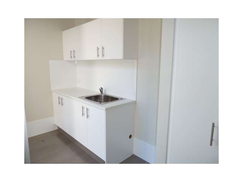 8/18 Bainbridge Street, Ormiston QLD 4160