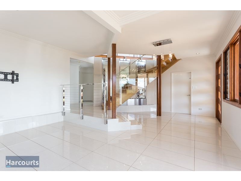 7 Canaipa Court, Victoria Point QLD 4165