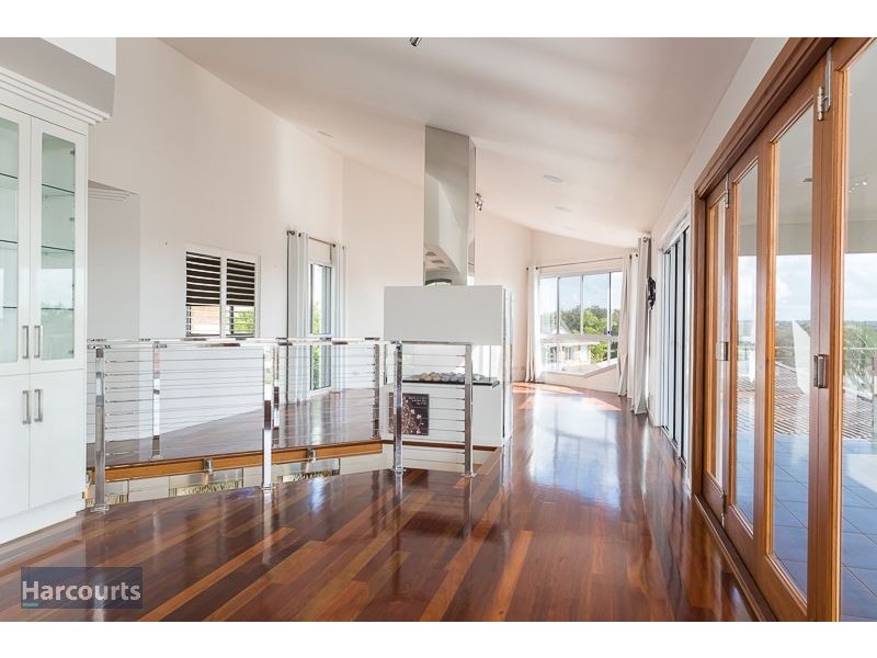 7 Canaipa Court, Victoria Point QLD 4165