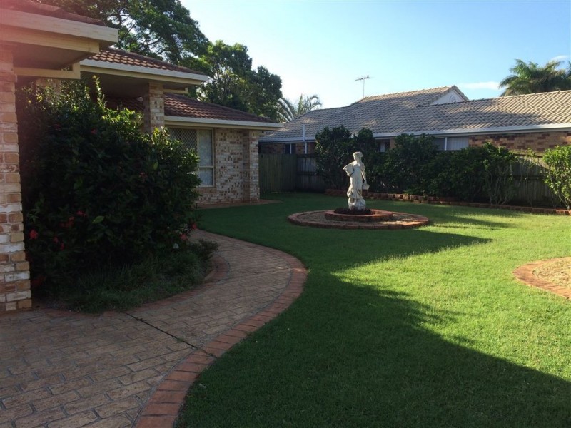 8 Trafalgar Street, Victoria Point QLD 4165