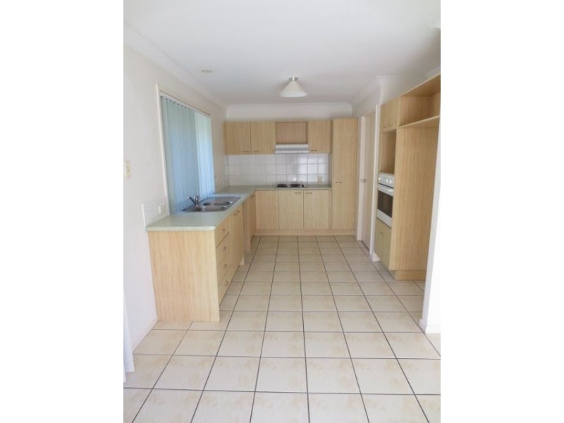 5 Doncaster Pl, Alexandra Hills QLD 4161