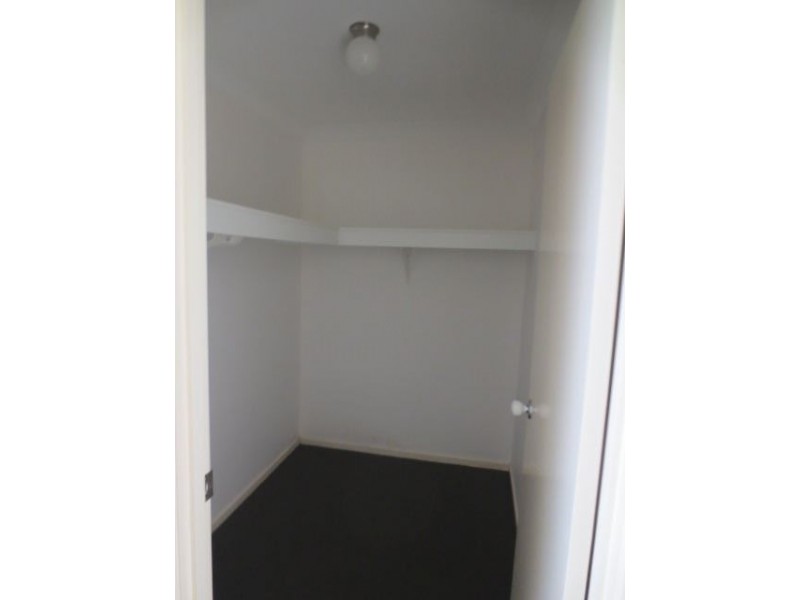 5 Doncaster Pl, Alexandra Hills QLD 4161