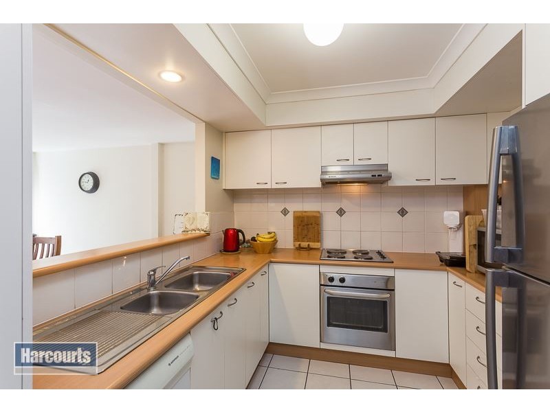 16/333 Colburn Avenue, Victoria Point QLD 4165