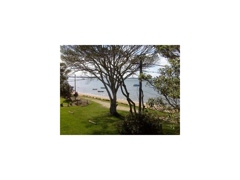 8 Wilson Lane, Victoria Point QLD 4165