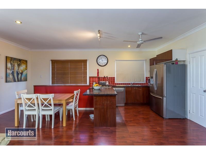 11 Tina Street, Redland Bay QLD 4165