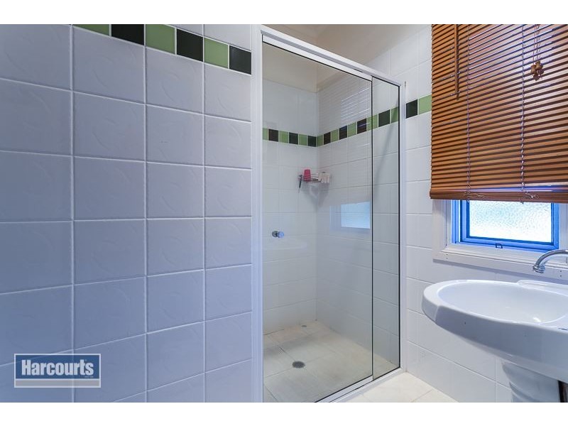 11 Tina Street, Redland Bay QLD 4165