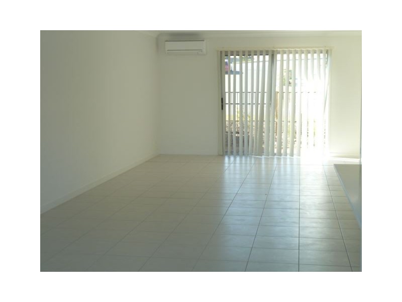 11/4 Rhiana, Pimpama QLD 4209