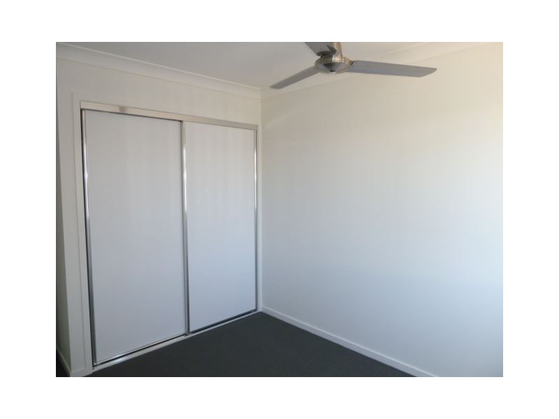 11/4 Rhiana, Pimpama QLD 4209