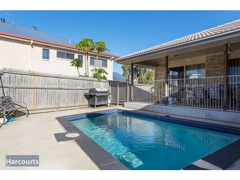 19 Bedarra Street, Redland Bay QLD 4165