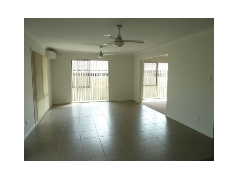 2 Camphor Crt, Victoria Point QLD 4165