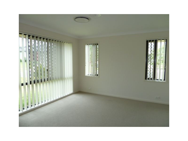 25 Treetop Place, Manly West QLD 4179