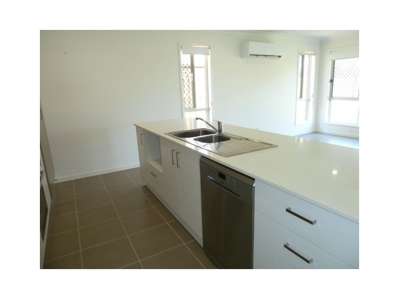 15 Springwater Street, Thornlands QLD 4164