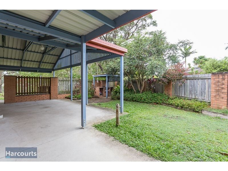 18 Chestnut Crescent, Victoria Point QLD 4165