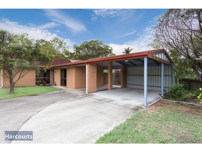 18 Chestnut Crescent, Victoria Point QLD 4165