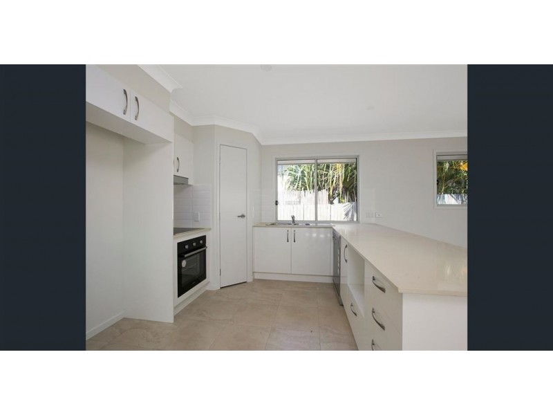 11a Chestnut Crescent, Victoria Point QLD 4165